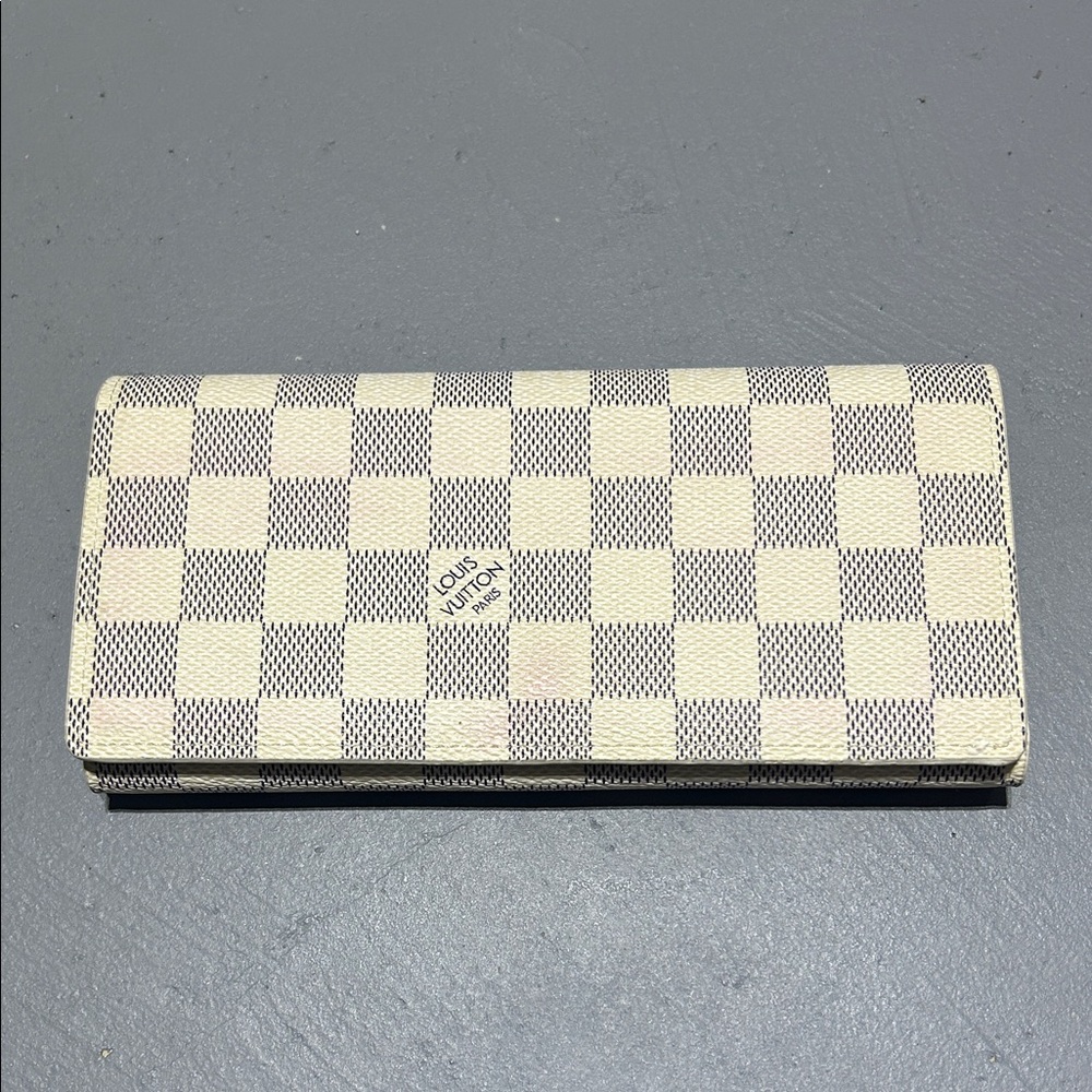 Tri-Fold Patterned Leather Wallet - image 1